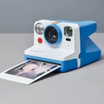 now_black-polaroid-camera